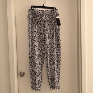 Black and white printed pants